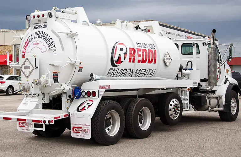 Industrial pumping truck